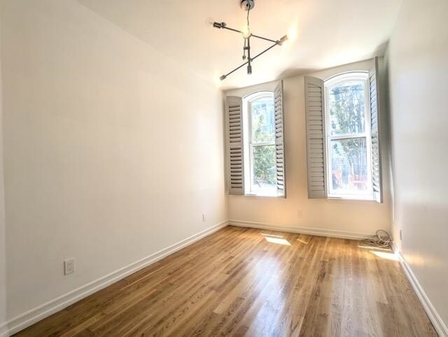 Building Photo - 128 Bright St
