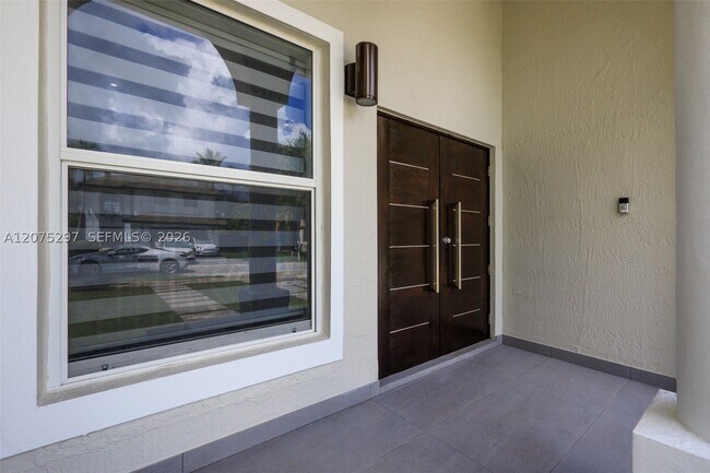 Building Photo - 15932 SW 101st Terrace