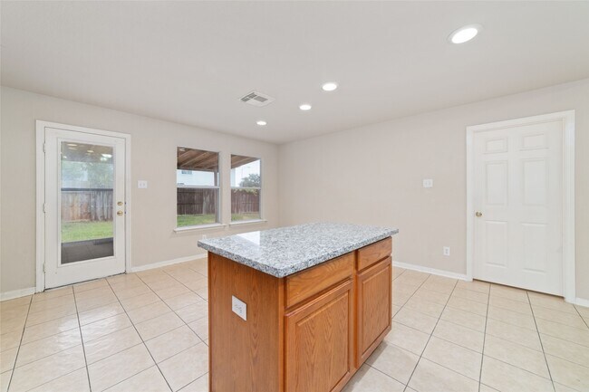 Building Photo - 2727 Chatford Hollow Ln