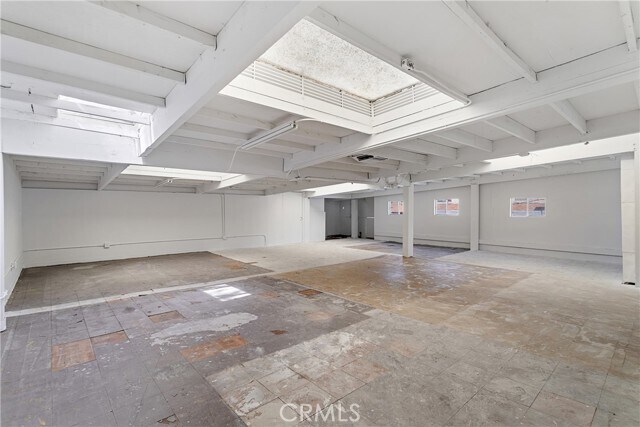 Building Photo - 6342 Pickering Ave