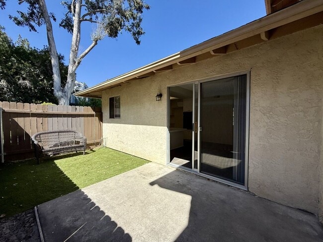 Building Photo - Townhome in Fire Mountain w/ Attached Garage!