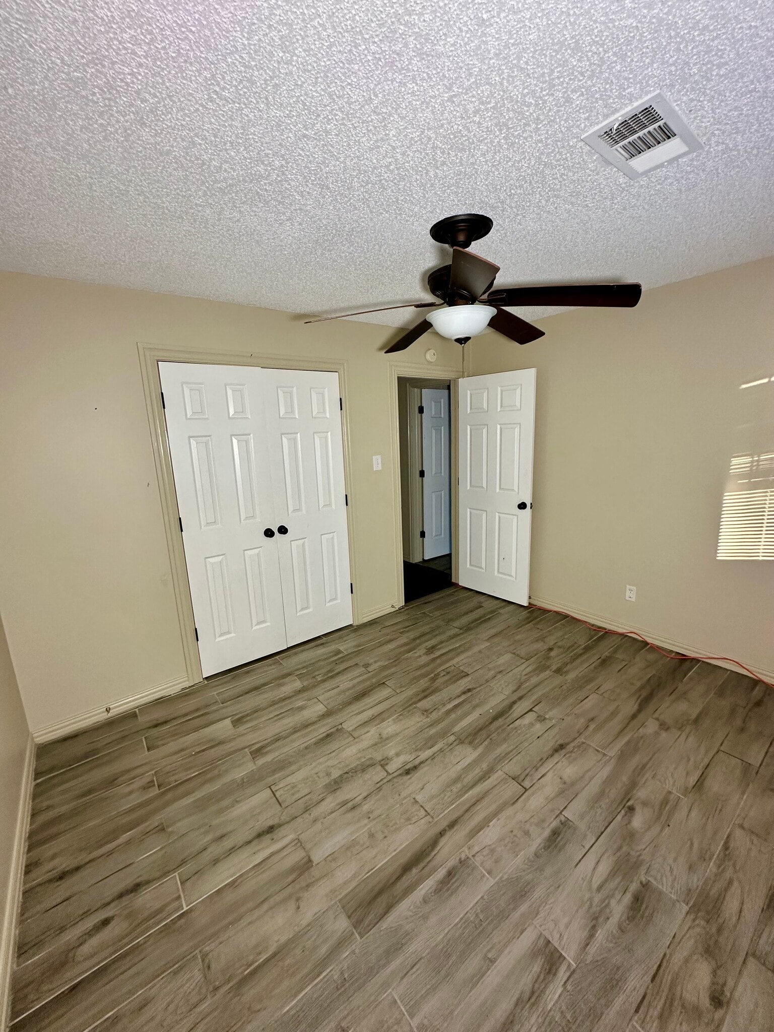 Guest Bed - 500 N 46th St