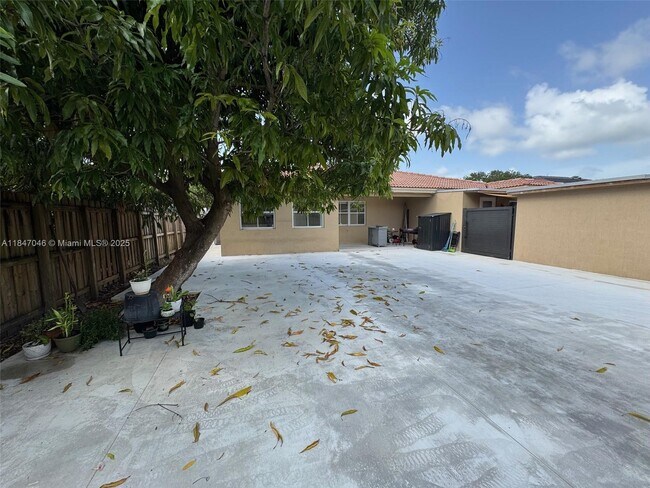 Building Photo - 11237 SW 246th St