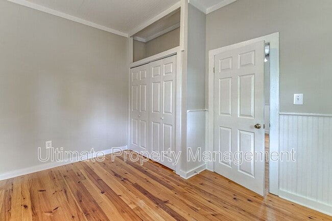 Building Photo - 1313 Glenn St