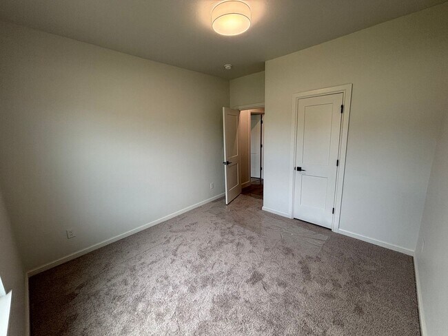 Building Photo - Wonderful 4 Bed 2.5 Bath Home in Norman