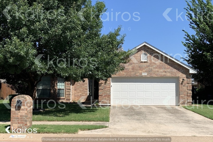 Primary Photo - 9941 SW 23rd St