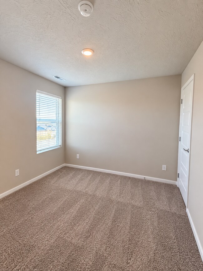 Building Photo - 8218 S Allora Ct