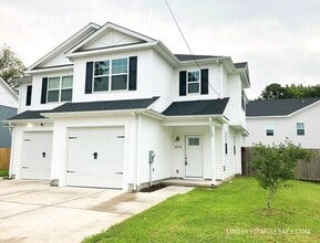 Building Photo - 2737 Ansol Ln