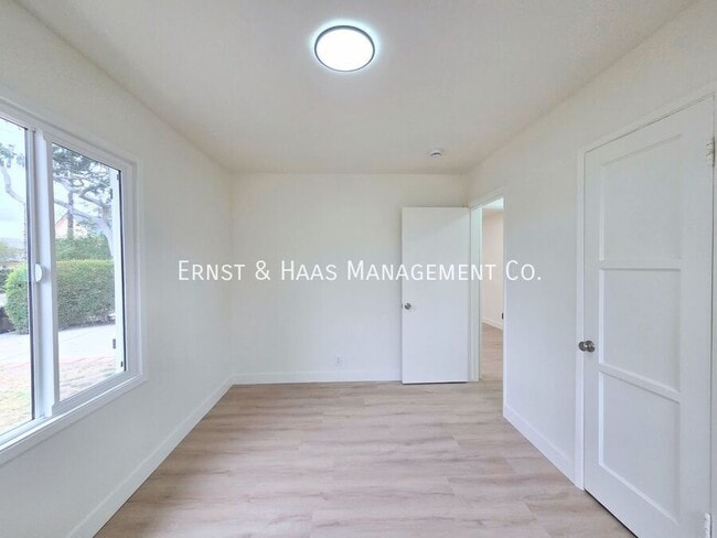 Building Photo - 13418 Lynne Dr