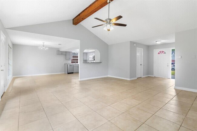 Building Photo - 16322 Espinosa Dr
