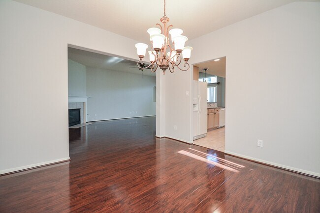 Building Photo - 18714 Flagstone Creek Rd