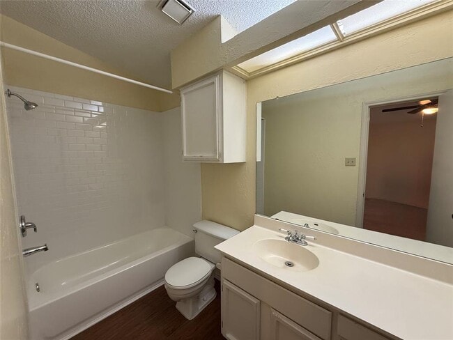 Building Photo - 12803 Humphrey Dr