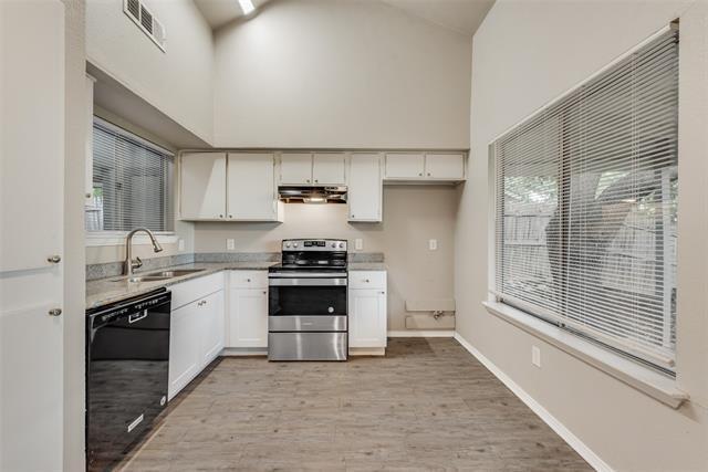 Building Photo - 109 Suttonwood Dr
