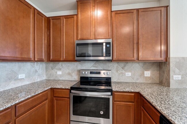 Building Photo - 7712 Peccary Dr