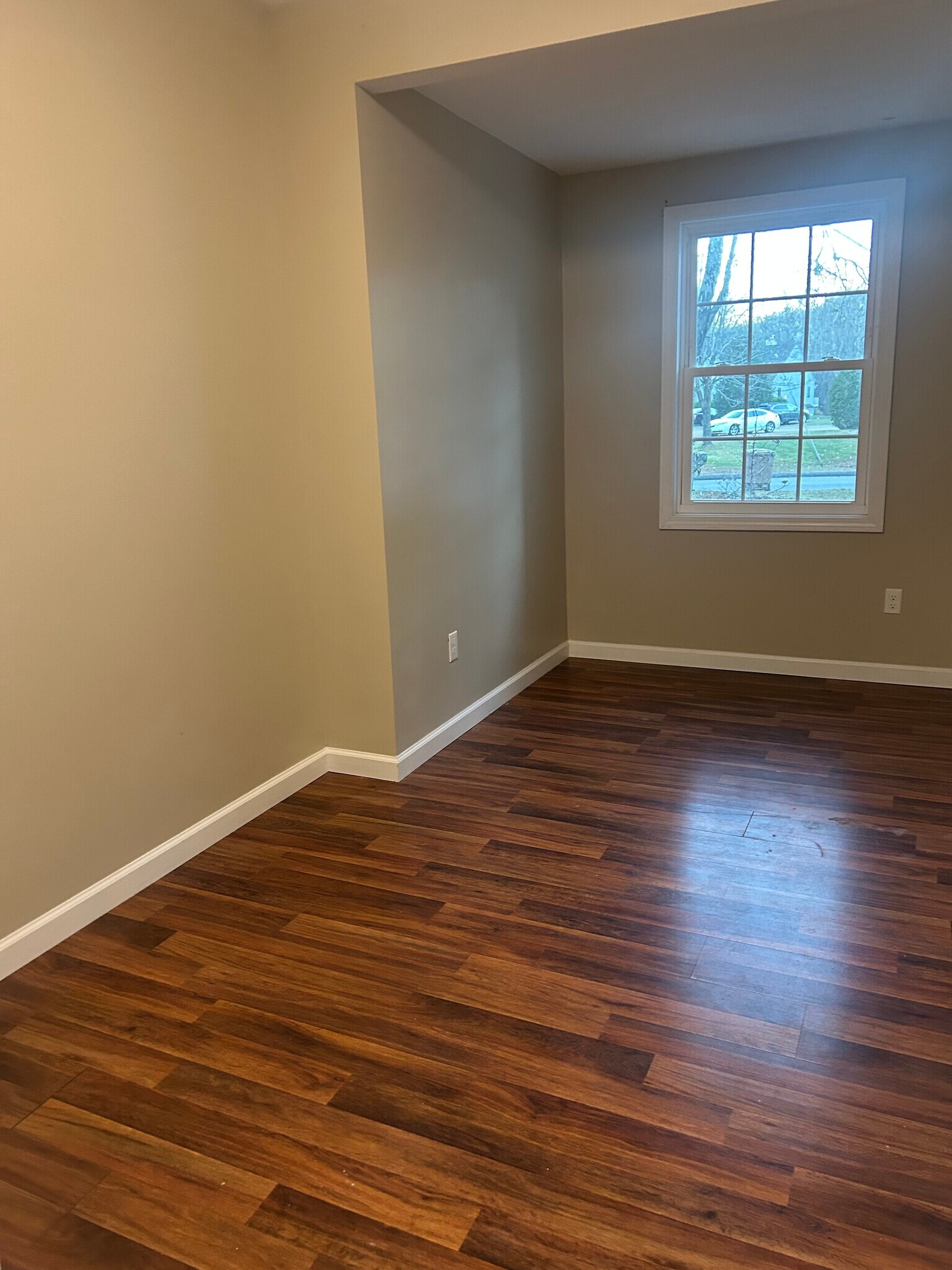 Building Photo - 19 Church Ln