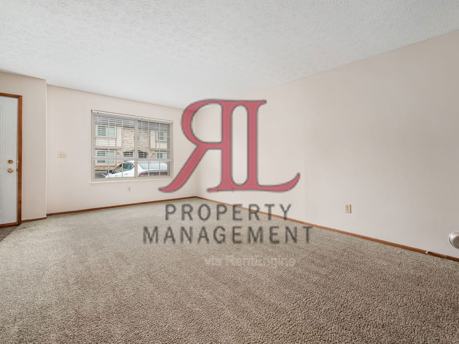 Building Photo - 5524 Kenneylane Blvd