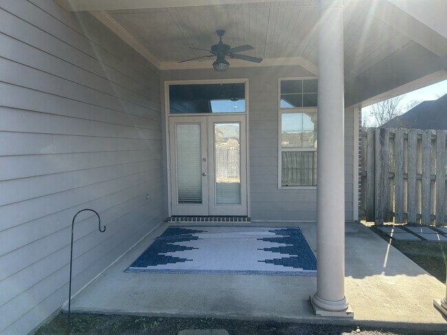 Building Photo - 9017 Autumnbrooke Way