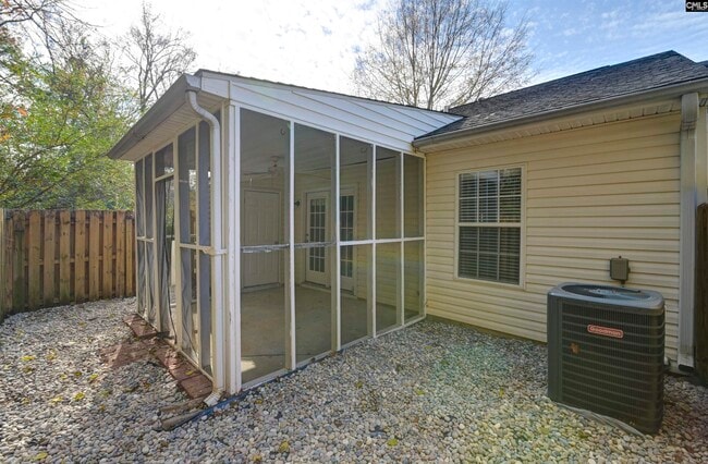 Building Photo - 100 Buckhaven Way