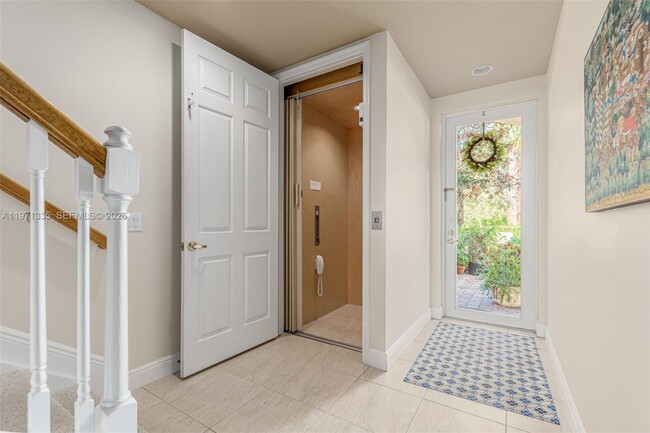 Building Photo - 12631 SE Old Cypress Dr