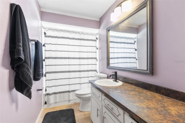 Building Photo - 5128 Lido St