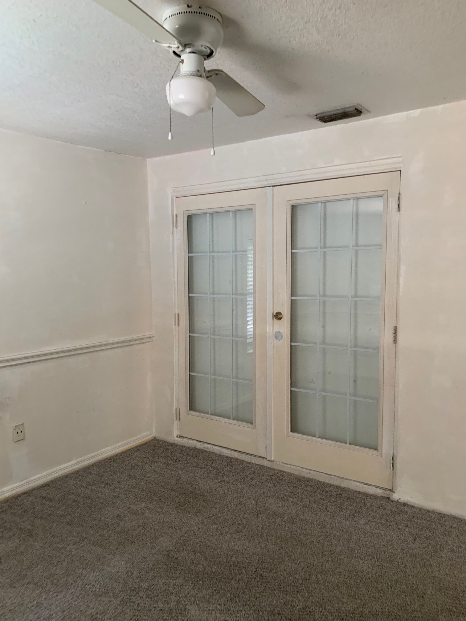 Building Photo - 1044 Henson Ct