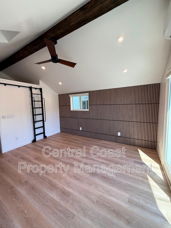 Building Photo - 404 Grand Ave