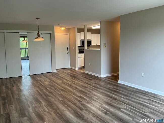 Building Photo - 2315 Cromwell Hills Dr