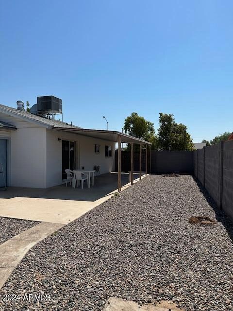 Building Photo - 2353 E Betty Elyse Ln