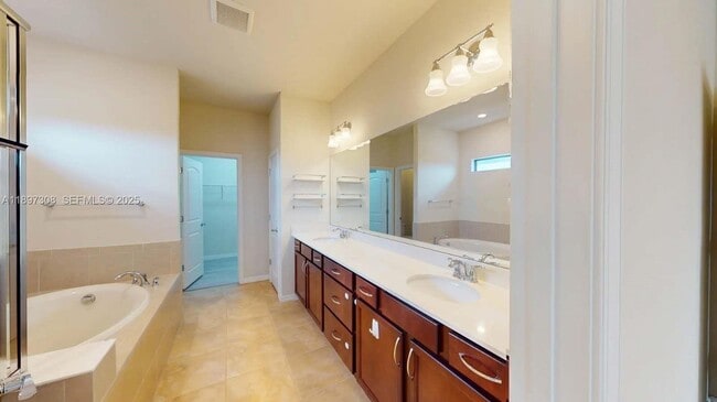 Building Photo - 4900 Blistering Way