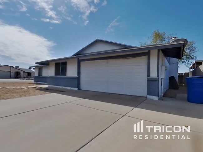 Building Photo - 1507 W El Monte Pl