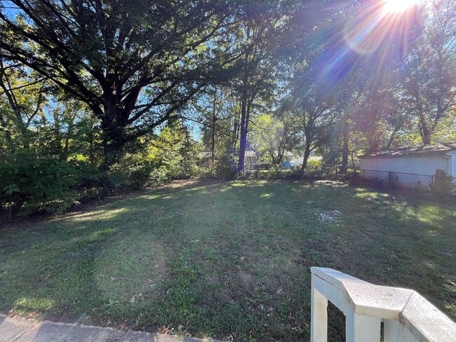 Building Photo - Lovely 2BR/1ba house