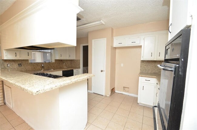 Building Photo - 439 Breeze Park Dr