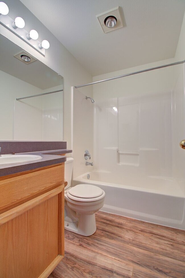 Building Photo - 192nd Area Single Level Home