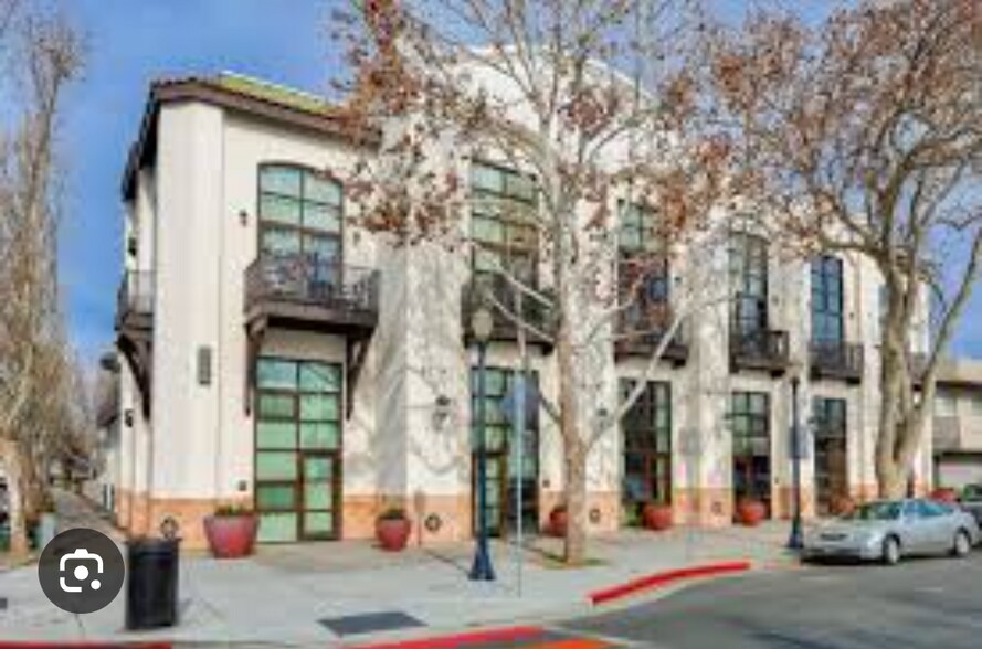 Building Photo - 925 The Alameda