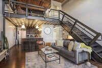 Building Photo - 1111 Osage St