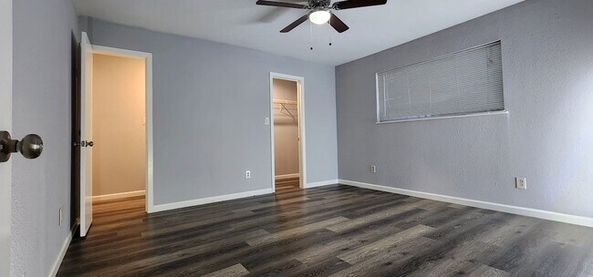 Building Photo - 23431 Dew Wood Ln