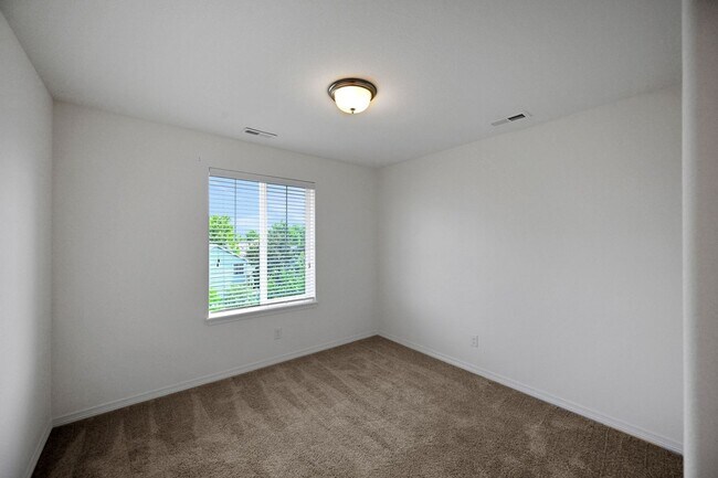 Building Photo - Modern 5BR House in Parker