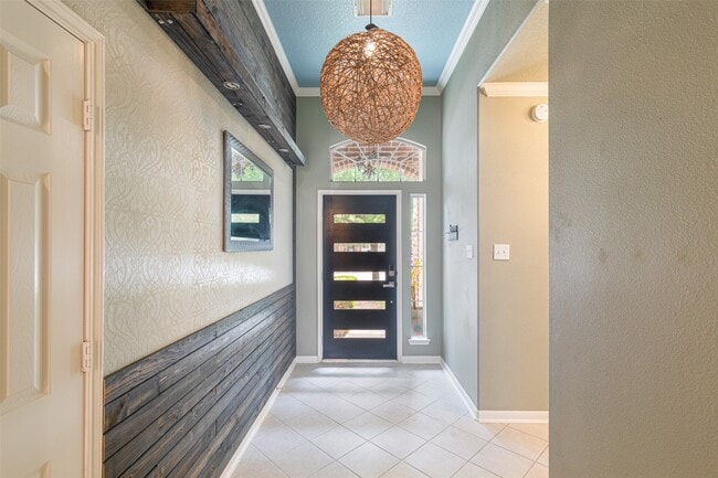 Building Photo - 25315 Sierra Woods Ln