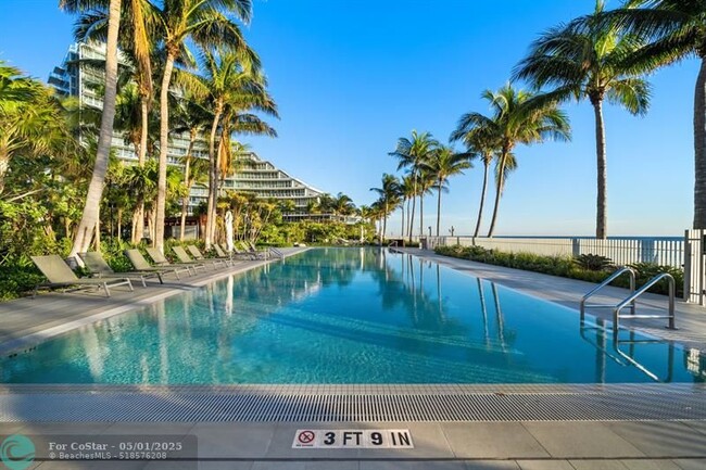 Building Photo - 2200 N Ocean Blvd