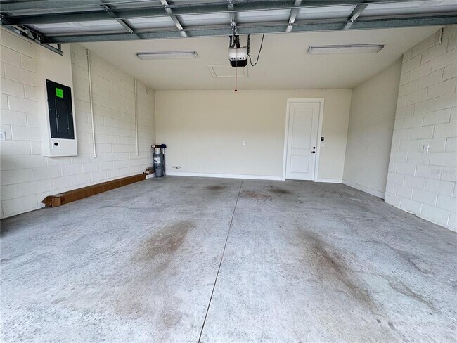 Building Photo - 6449 Shimmering Shrs Ln