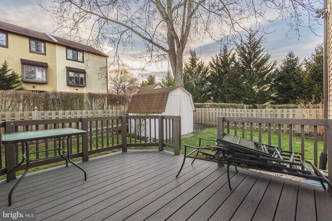 Building Photo - 3473 E Gate Pl