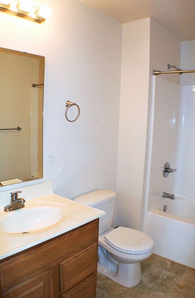 Building Photo - $1,325 | 2 Bedroom, 2 Bathroom Condo | Pet Friendly* | Available for August 1st, 2026 Move In!