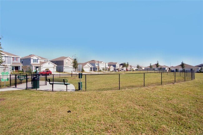 Building Photo - 668 Sand Pne Ln