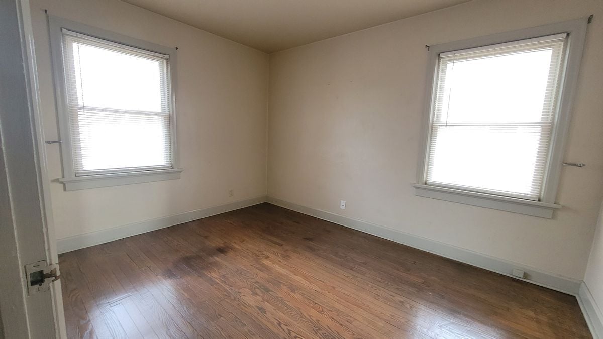 Building Photo - 1731 Deckner Ave