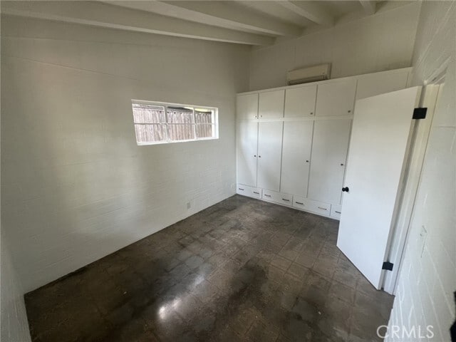 Building Photo - 6331 Longview Ave