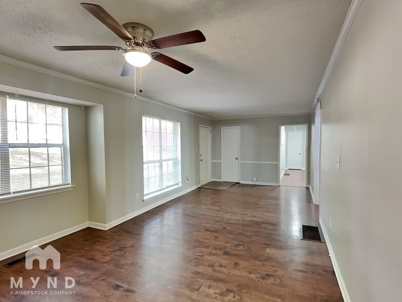 Building Photo - 1118 Arrowhead Trail