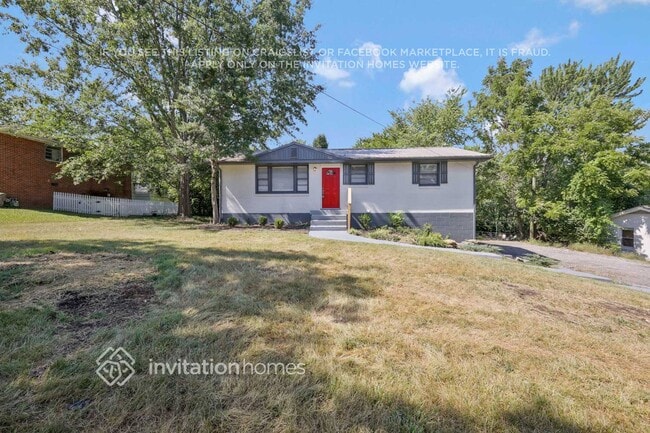 Building Photo - 118 Robinhood Cir