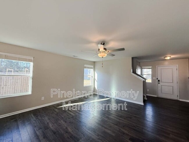 Building Photo - 475 Walters Run Dr