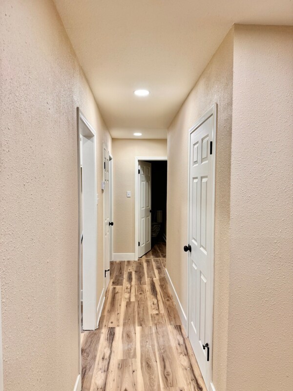 Building Photo - 11012 Sunny Dr