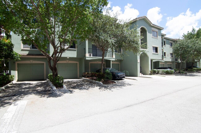 Primary Photo - 360 Crestwood Cir